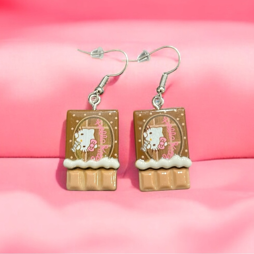 NWT HELLO KITTY Chocolate Earrings - Hypoallergenic - Picture 6 of 6